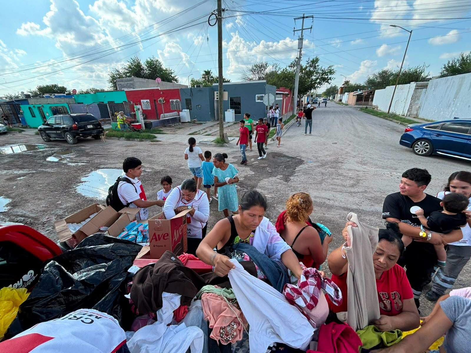 Cruz Roja abre centro de acopio para familias afectadas por inundaciones