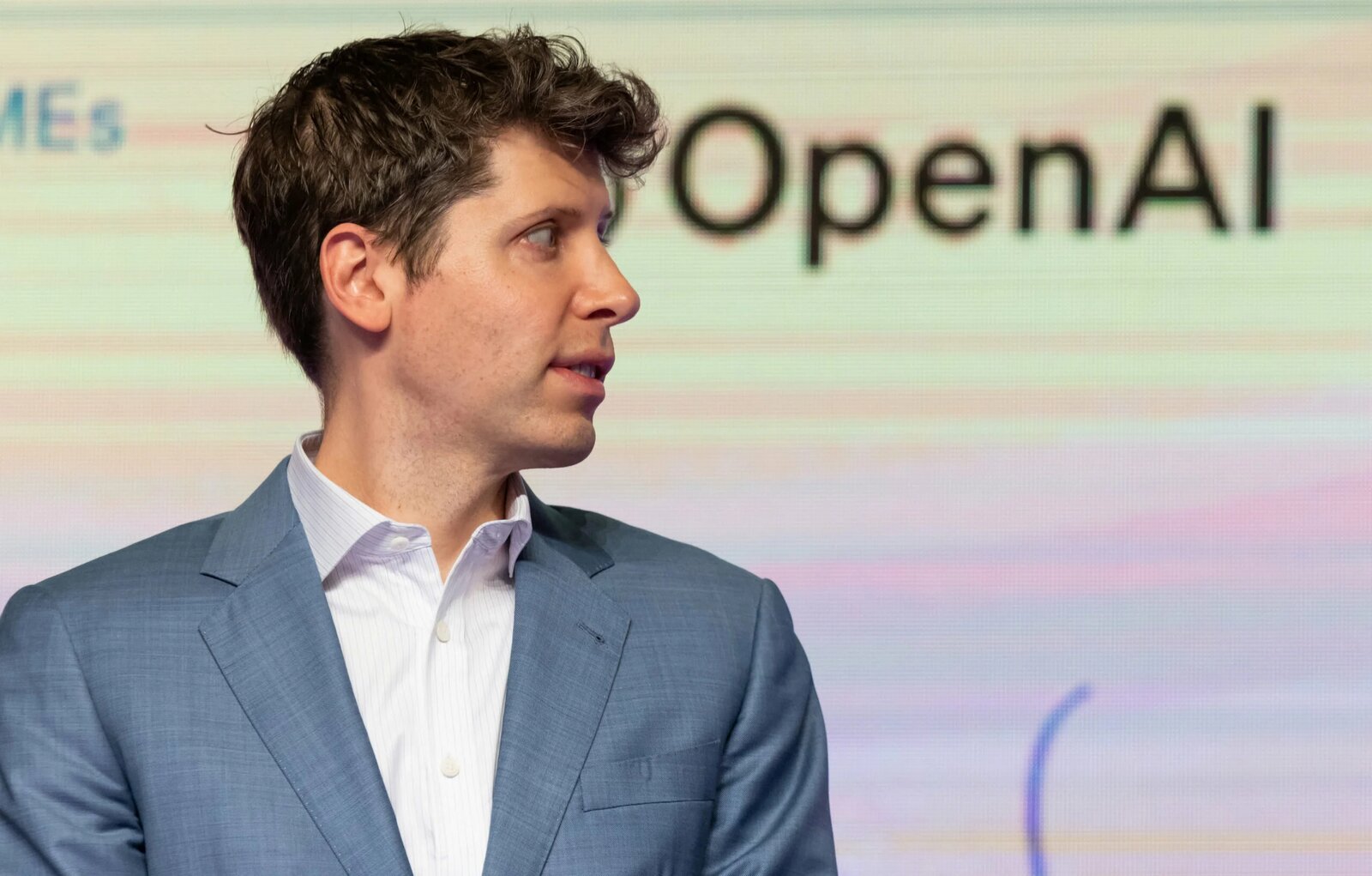 Amazon abandona distribución de 'Artificial', filme sobre Sam Altman