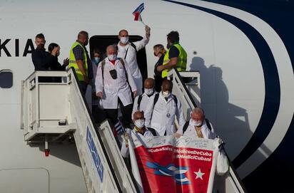 Misión Médica Cubana asiste a heridos tras sismos en La Guaira y Caracas