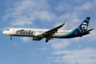 Alaska Airlines reducirá vuelos a destinos turísticos mexicanos
