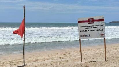 Mazatlán: salvan a 10 personas del mar; tres eran menores de Coahuila