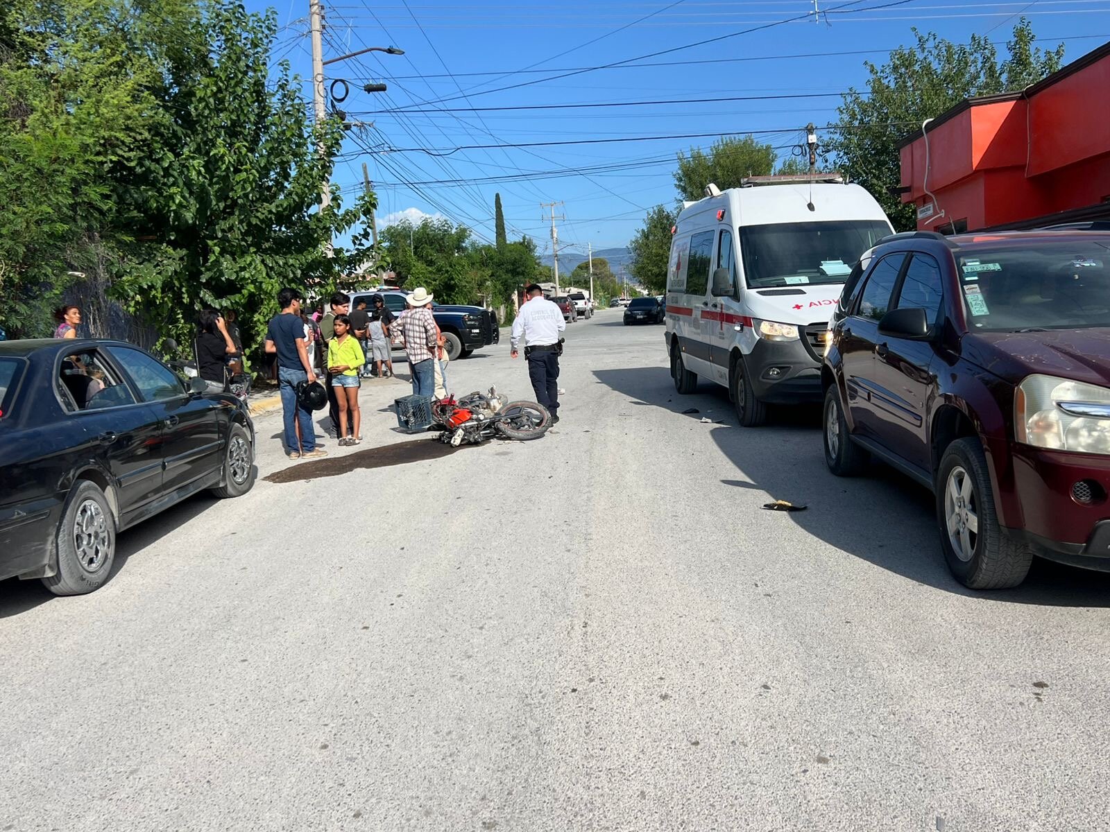 Motociclista termina herido tras fuerte choque en transitado cruce de Frontera