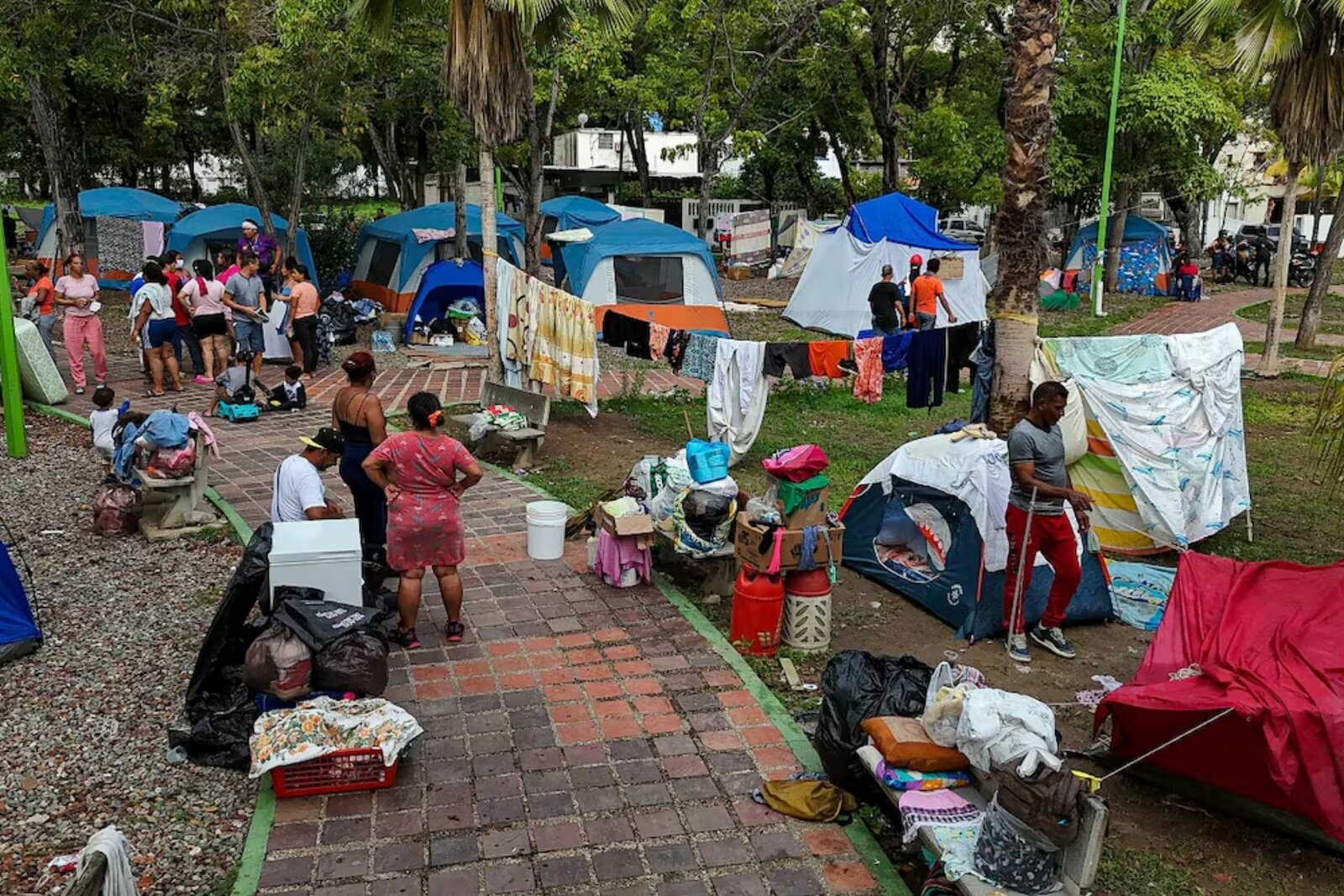 Suman 1,943 muertos por terremotos en Venezuela; hay más de 10 mil heridos
