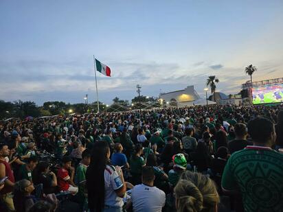 Piedras Negras disfruta con el partido de la Selección Mexicana