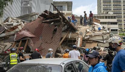 Aumenta a 2 mil 295 la cifra de fallecidos por terremotos en Venezuela