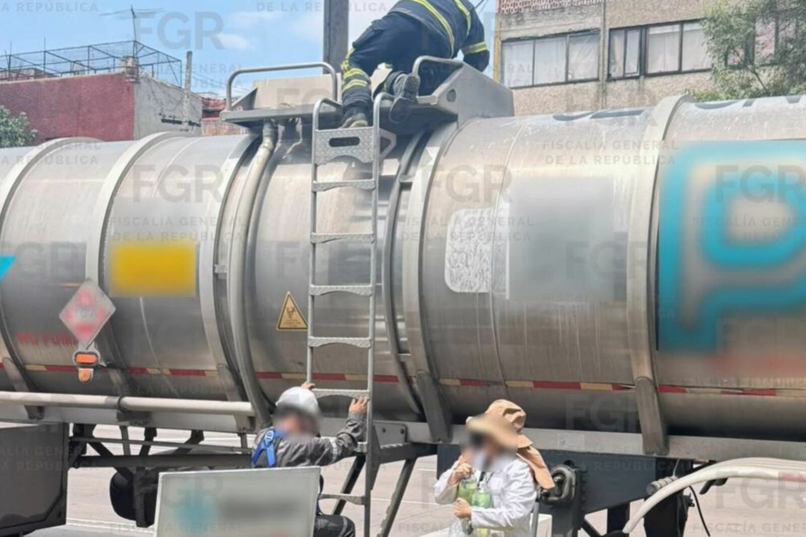Dan prisión preventiva a cuatro detenidos en CDMX por robo de combustible