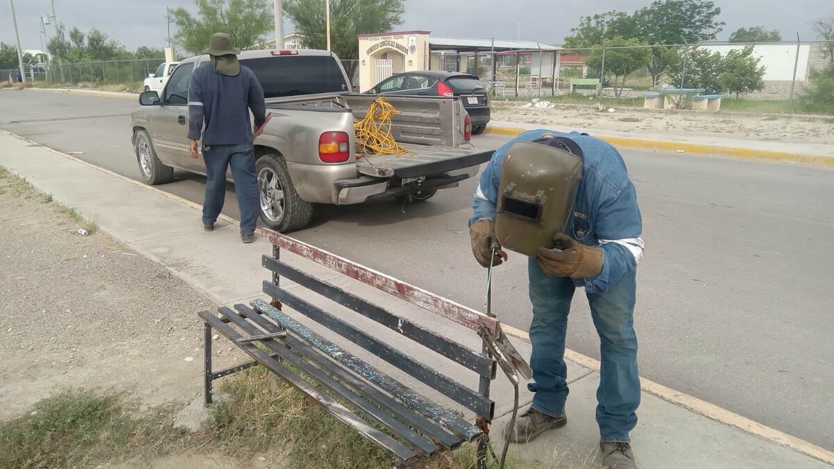 San Juan de Sabinas renueva espacio infantil en colonia Maseca