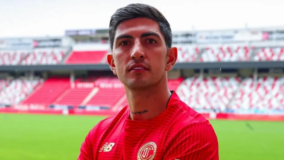 Una media experimentada La llegada de Víctor Guzmán a los Diablos Rojos del Toluca conforma una media cancha poderosa, que guiada por la estrategia de