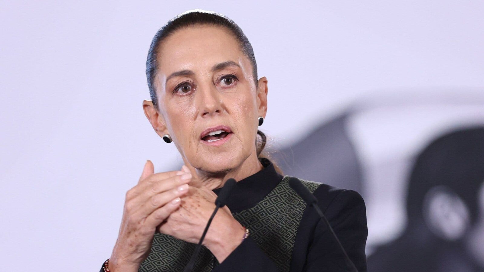 Sheinbaum cuestiona señalamientos de EU sobre financiamiento electoral y huachicol