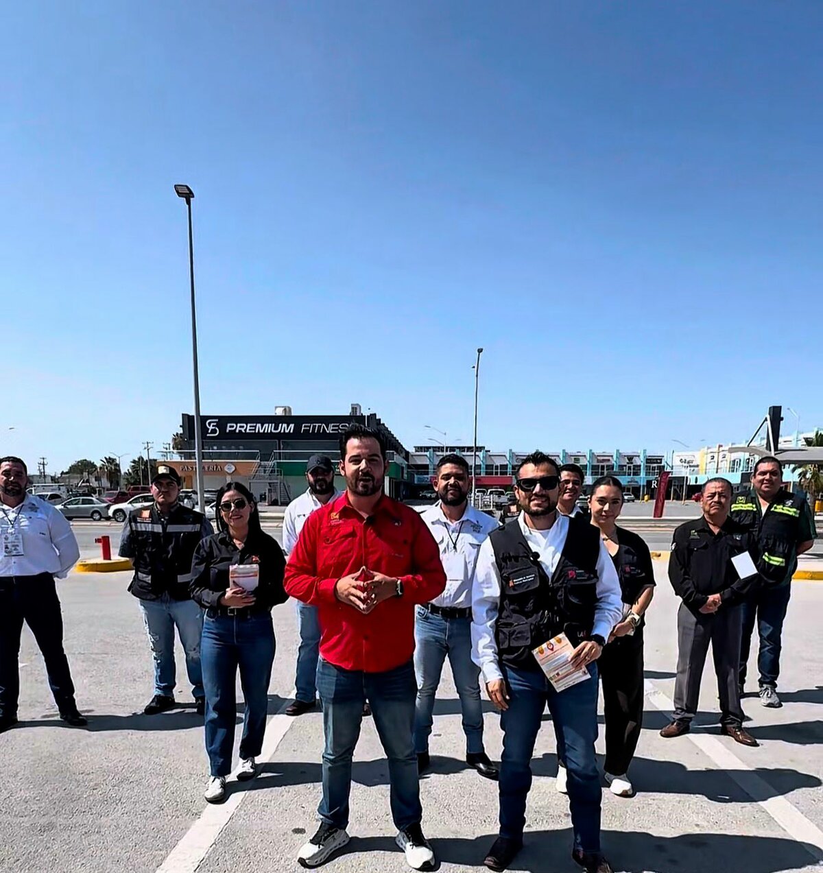 Orientan a comerciantes sobre el manejo adecuado de residuos para mantener un Torreón limpio y ordenado