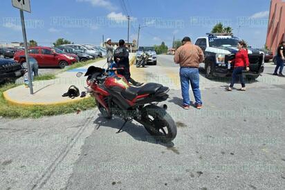 Motociclista de Movistar resulta herido tras choque frente al gimnasio Milo Martínez