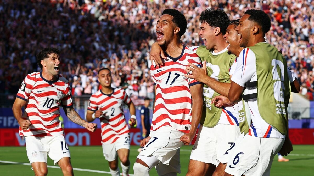 Balogun y Tillman lideran a EE.UU. a los octavos del Mundial