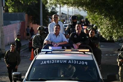      Como parte de la estrategia permanente encabezada por el gobernador Manolo Jiménez Salinas para fortalecer la seguridad en la ciudad, el alcalde Javier