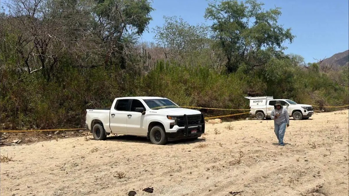 Localizan fosas clandestinas en Los Cabos; recuperan 4 cuerpos y restos humanos