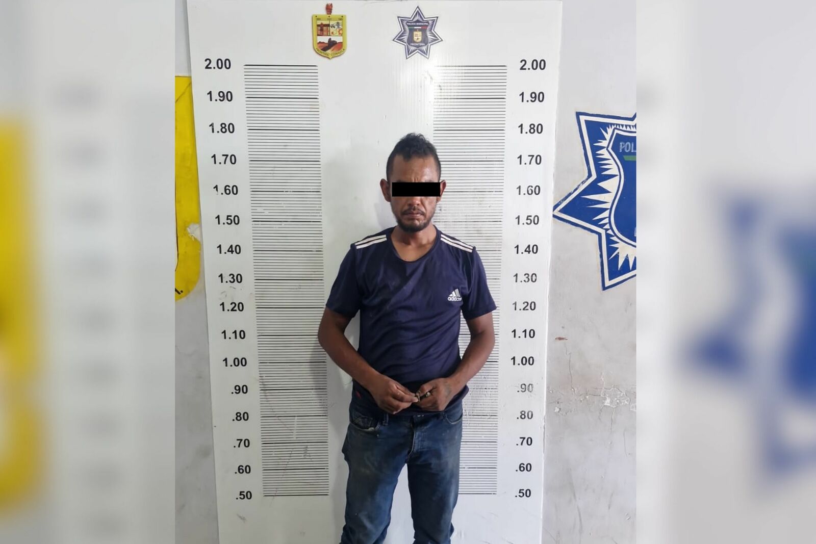 Sorprenden a hombre cuando presuntamente robaba cableado de una vivienda en la colonia Morelos