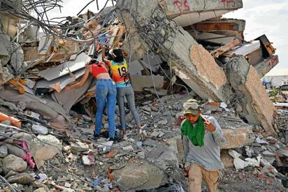 El gobierno de Venezuela confirmó un nuevo aumento en el número de víctimas por los terremotos del 24 de junio y anunció gestiones internacionales para apoyar