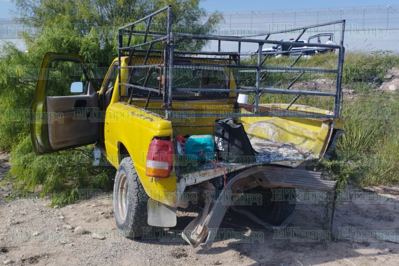 Madre e hija resultan heridas tras choque por alcance frente al CERESO de Monclova