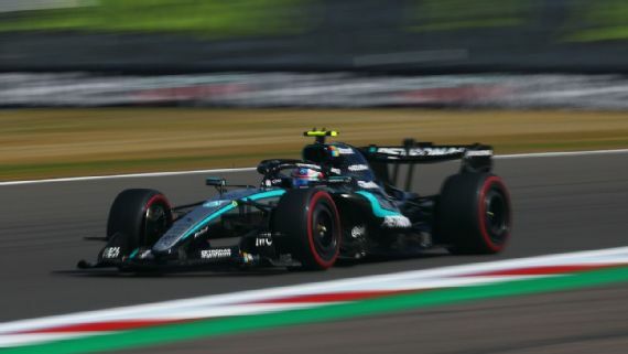 Antonelli supera a los Ferrari y se queda con la pole en el circuito de Silverstone