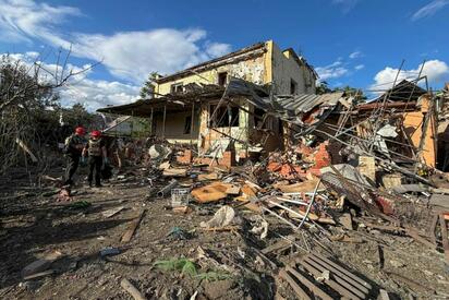 Explosiones se registraron en Kiev tras una alerta por misiles balísticos, mientras un ataque ucraniano provocó un apagón temporal en Sebastopol,