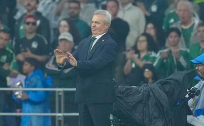 Javier Aguirre se disculpa por eliminación vs Inglaterra