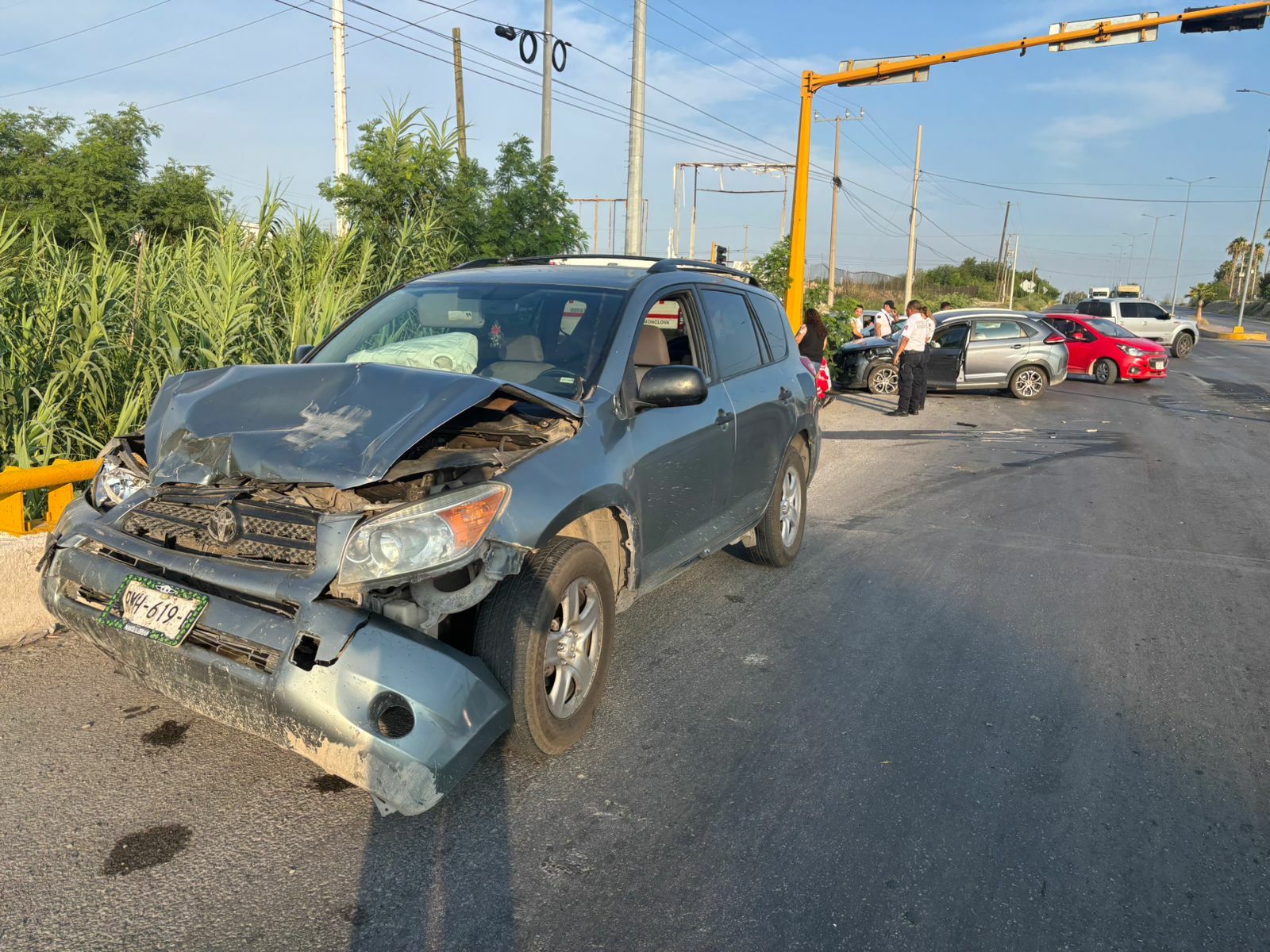 Familia termina en el hospital tras fuerte choque en la Carretera 57
