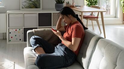 Hacer pequeñas pausas de estar sentado puede reducir el riesgo de cáncer