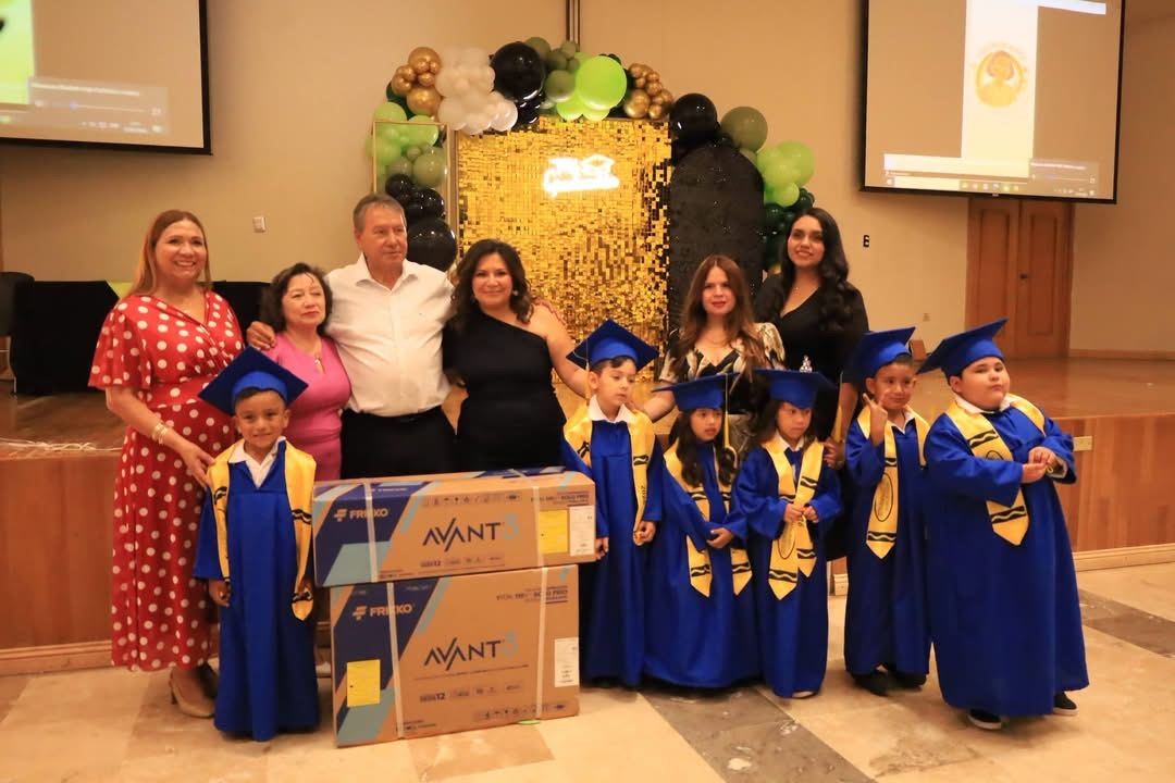 Egresan 33 alumnos del Jardín Diana Laura en Nueva Rosita