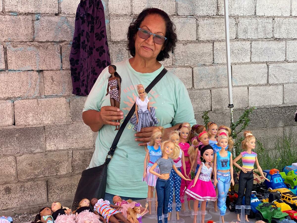 La Entrevista con Velia Martínez - Comerciante de juguetes en la UCA