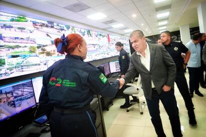 Miguel Ángel Riquelme supervisó el C2 de Torreón y anunció nuevas inversiones en seguridad, incluyendo patrullas, equipo y capacitación operativa.  Durante