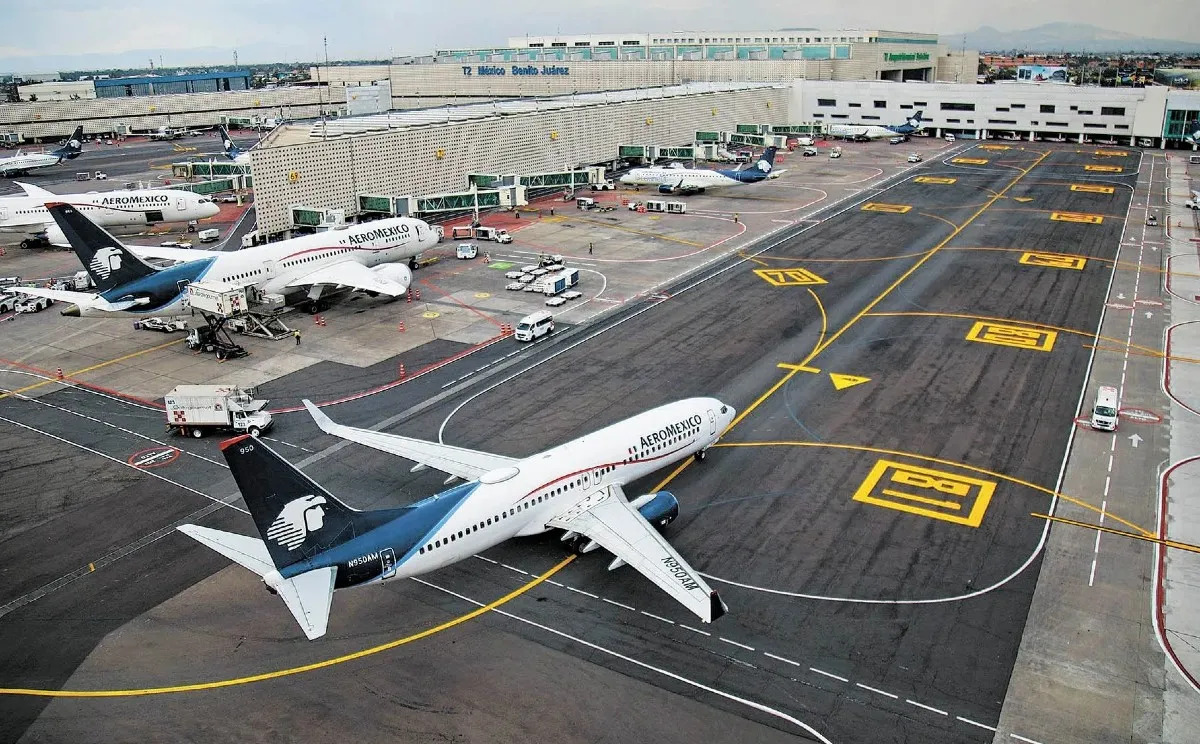 Bolsa Mexicana cae por débil tráfico en aeropuertos
