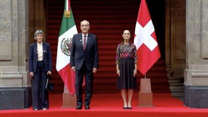 Sheinbaum recibe en Palacio Nacional a presidente de Suiza