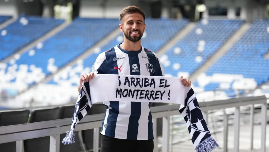 Rayados presenta a Diego Rossi; el uruguayo ya entrenó en El Barrial