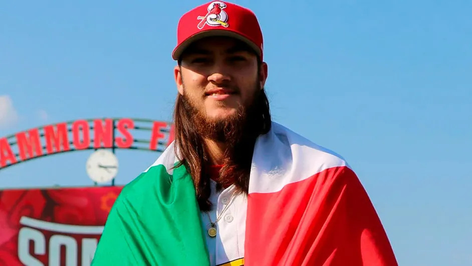 Cardinals llaman a Gastélum; tercer mexicano en debutar en 2026