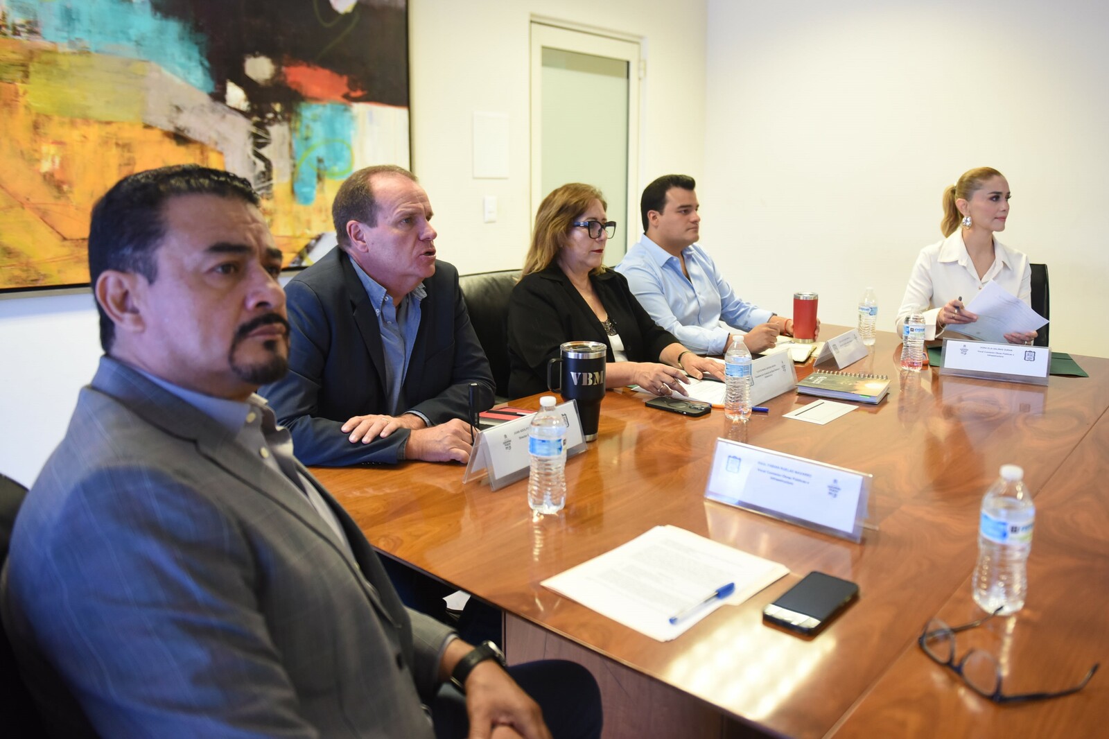 Ediles aprueban ocho trámites de establecimientos mercantiles y definen calendarización de sesiones de la comisión
