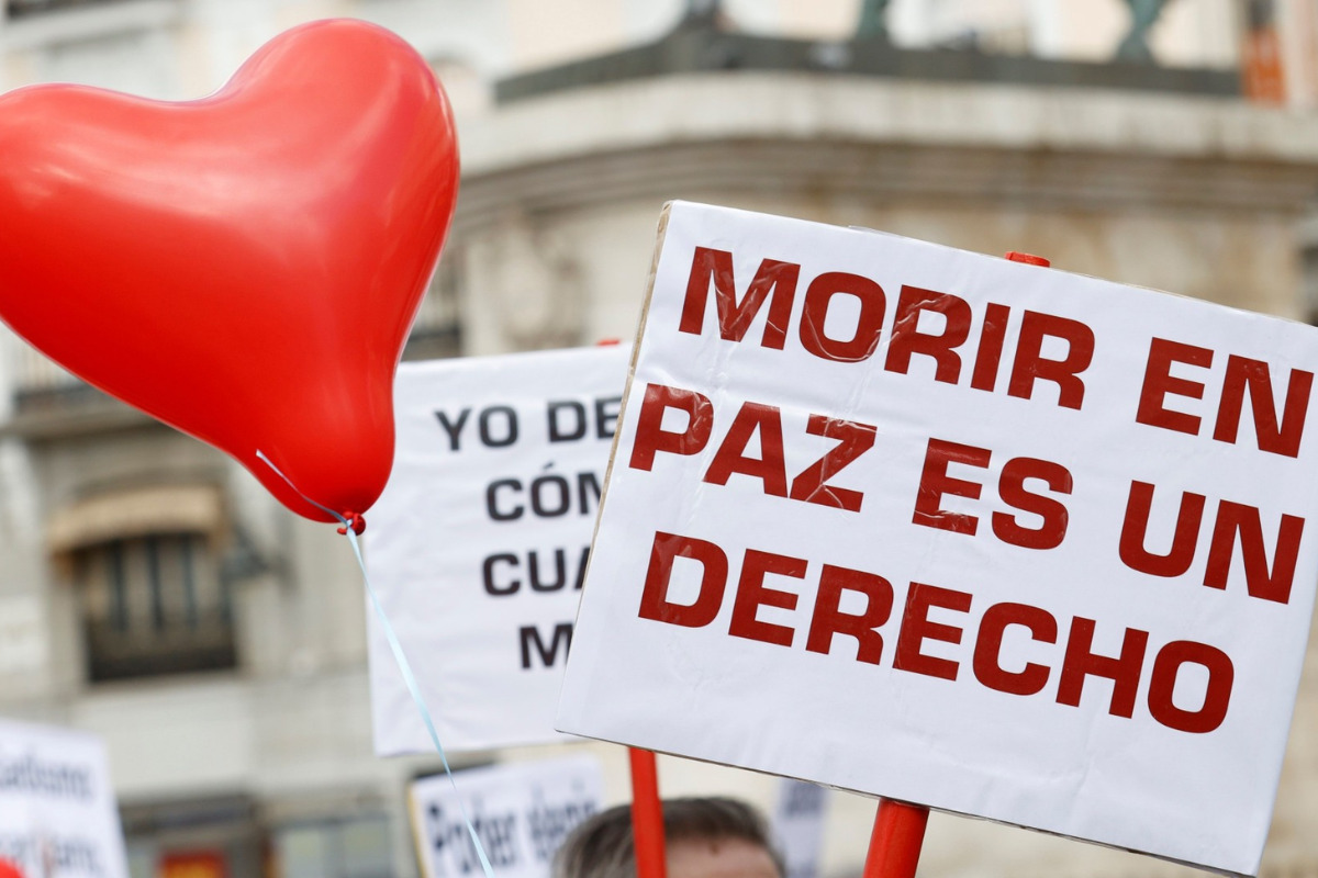 España aprueba proceso abreviado de eutanasia para pacientes más graves
