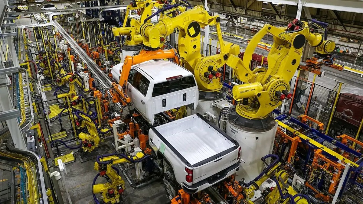 Inegi reporta caída de 0.8% en la producción industrial durante mayo