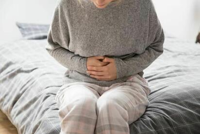 Brote de ciclosporiasis en EU suma casos en 31 estados; alertan por diarrea intensa