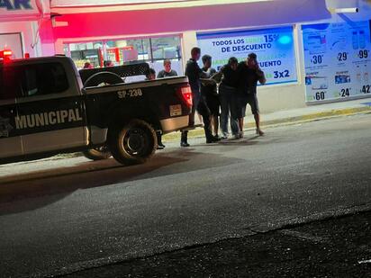 Asaltan con picahielo a joven frente al Hospital Amparo Pape