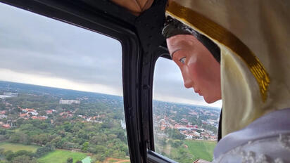 Imagen de la Rosa Mística bendice Luque desde un helicóptero
