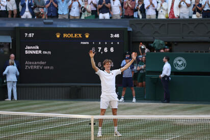 Sinner se corona como bicampeón de Wimbledon