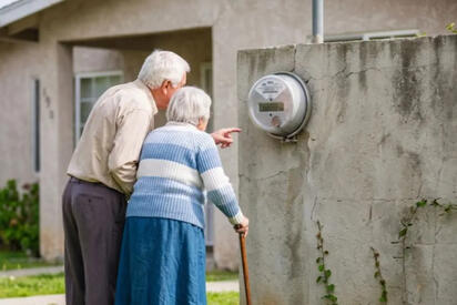 CFE pone fin al rumor sobre descuentos de luz para adultos mayores