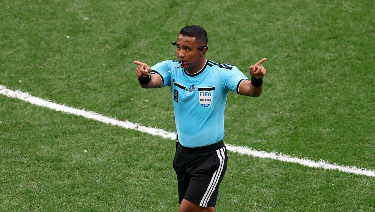 El salvadoreño Iván Barton fue elegido por la FIFA para dirigir la semifinal del Mundial 2026 entre España y Francia.  La FIFA designó al árbitro salvadoreño