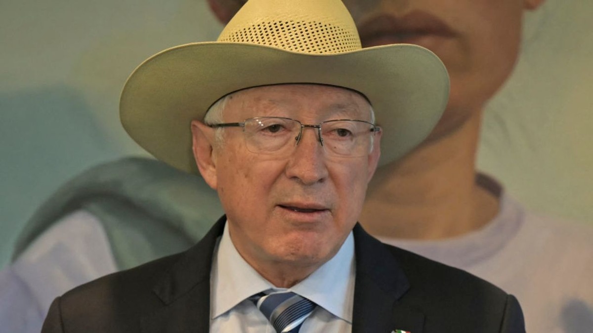 Ken Salazar rechaza conocer presuntos nexos de Rocha Moya con el crimen
