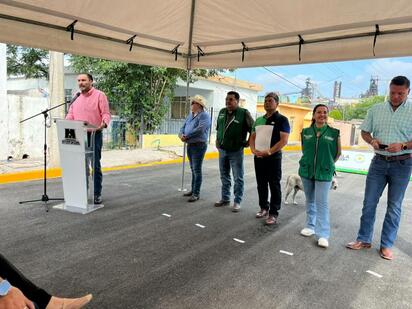 La obra comprendió la pavimentación de las calles Margarito Paredes y Pedro Vázquez.  Con una inversión superior a los 2 millones de pesos, el Gobierno