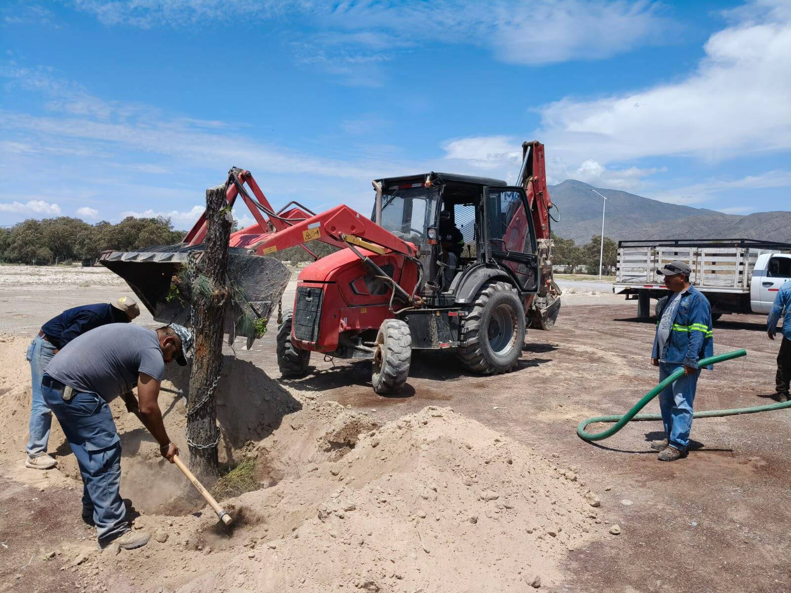Fortalece Cuatro Ciénegas áreas verdes con jornada de reforestación en el Parque Ponciano Ramos