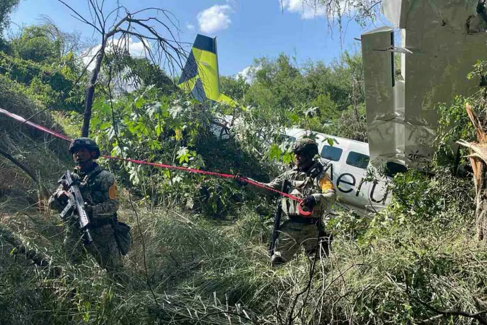 Aeronave se desploma en Pesquería, Nuevo León; reportan tres lesionados