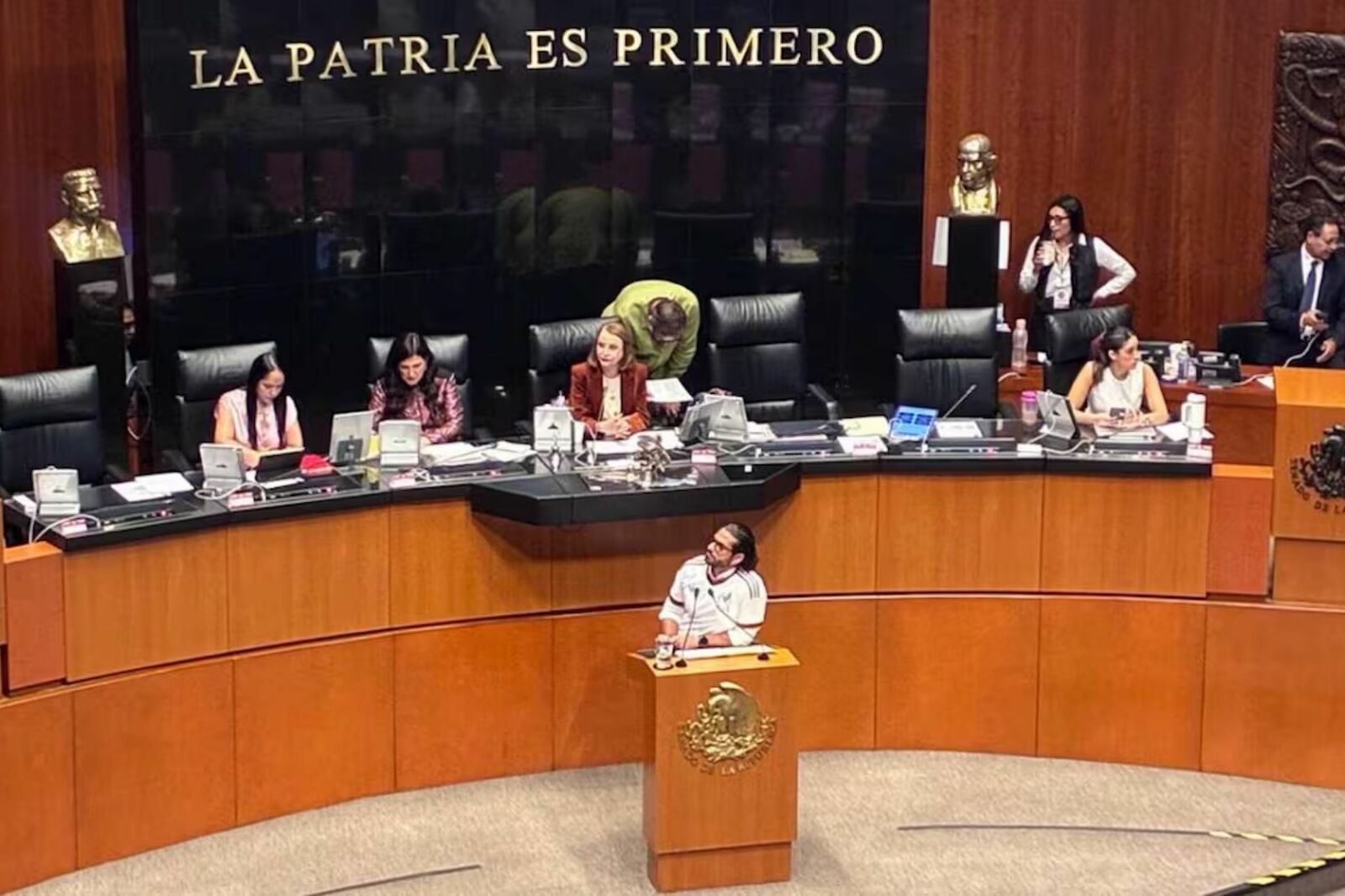 Senado condena muerte de 17 migrantes mexicanos en EU y exige justicia