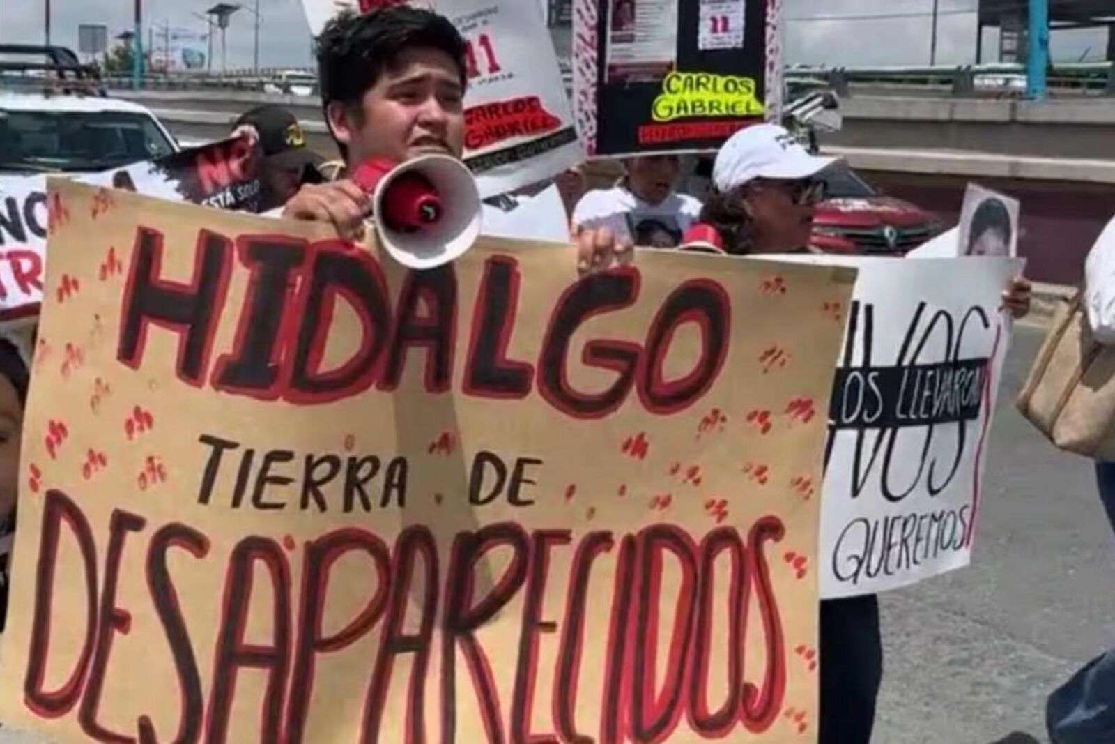 Madres buscadoras marchan en Pachuca y exigen más recursos para localizar desaparecidos