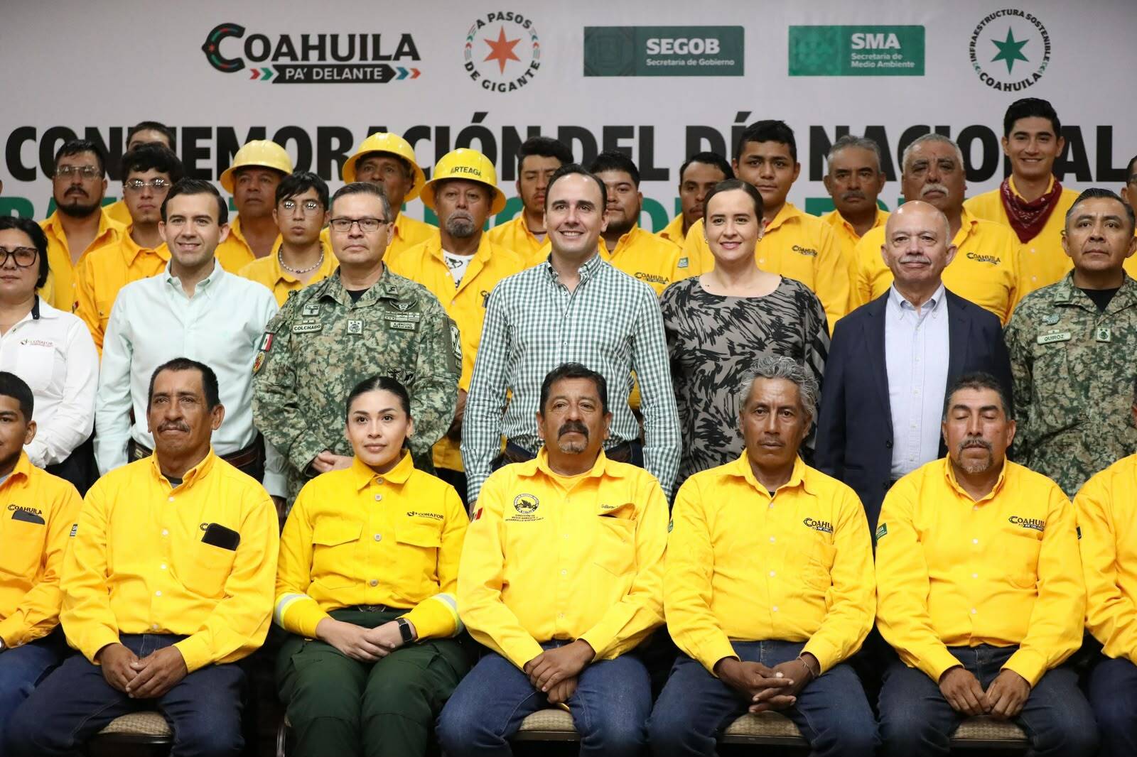 Manolo: aquí tenemos a los mejores combatientes de incendios de México
