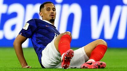 Saliba abandona el partido Francia vs España por lesión 